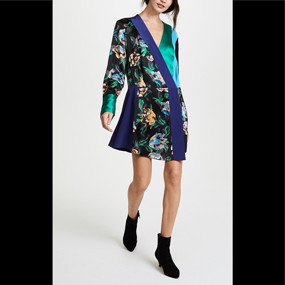 Diane Von Furstenberg Long Sleeve Crossover Dress - Picture 9 of 16